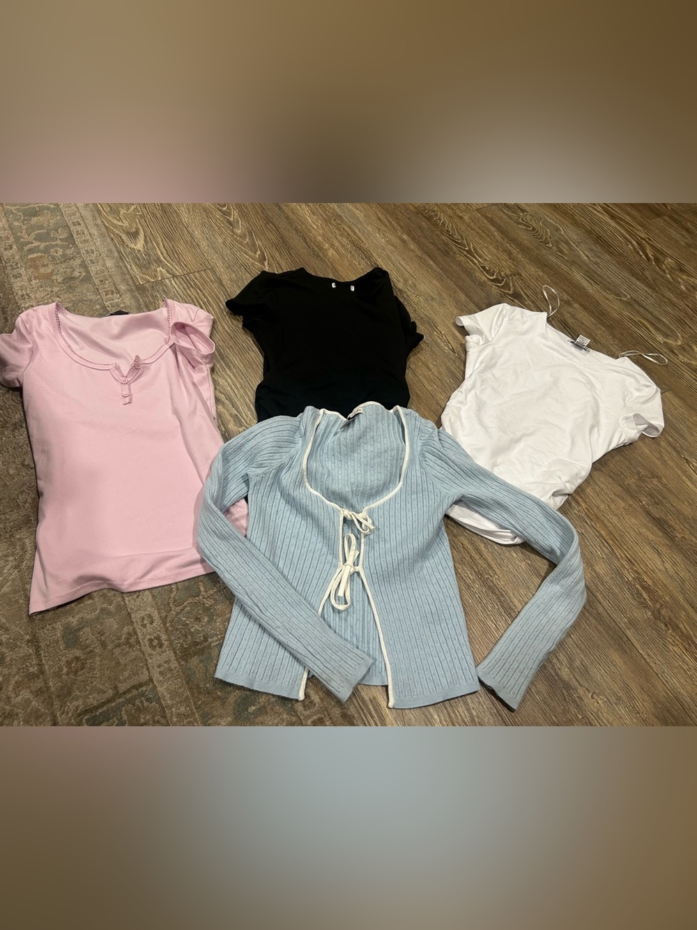 Women’s XS shirt bundle